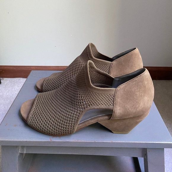 EILEEN FISHER Women Wink  Suede Leather Pumps - NEW NWOB - Picture 4 of 11